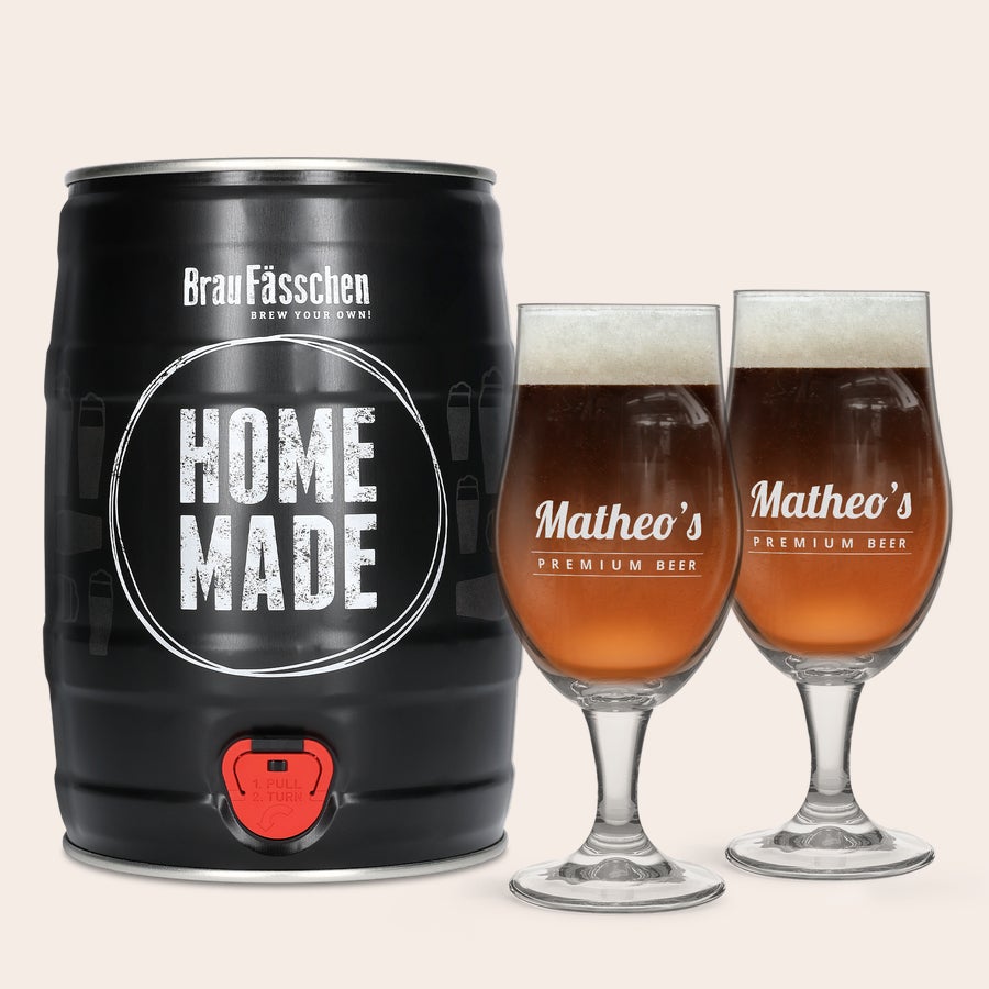Personalised home beer brewing kit including glasses Black home beer brewing kit with "HOME MADE" text and two custom engraved beer lover glasses with "Matheos Premium Beer"