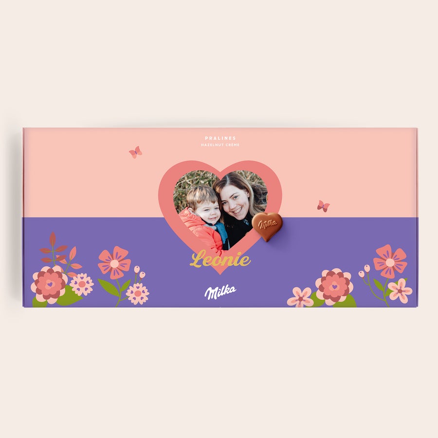 Milka Muttertag Sag es mit Milka diesen Muttertag mit einer personalisierten Schokoladen Geschenkbox. Schachtel mit Foto von Mutter und Kind, Name Leonie.