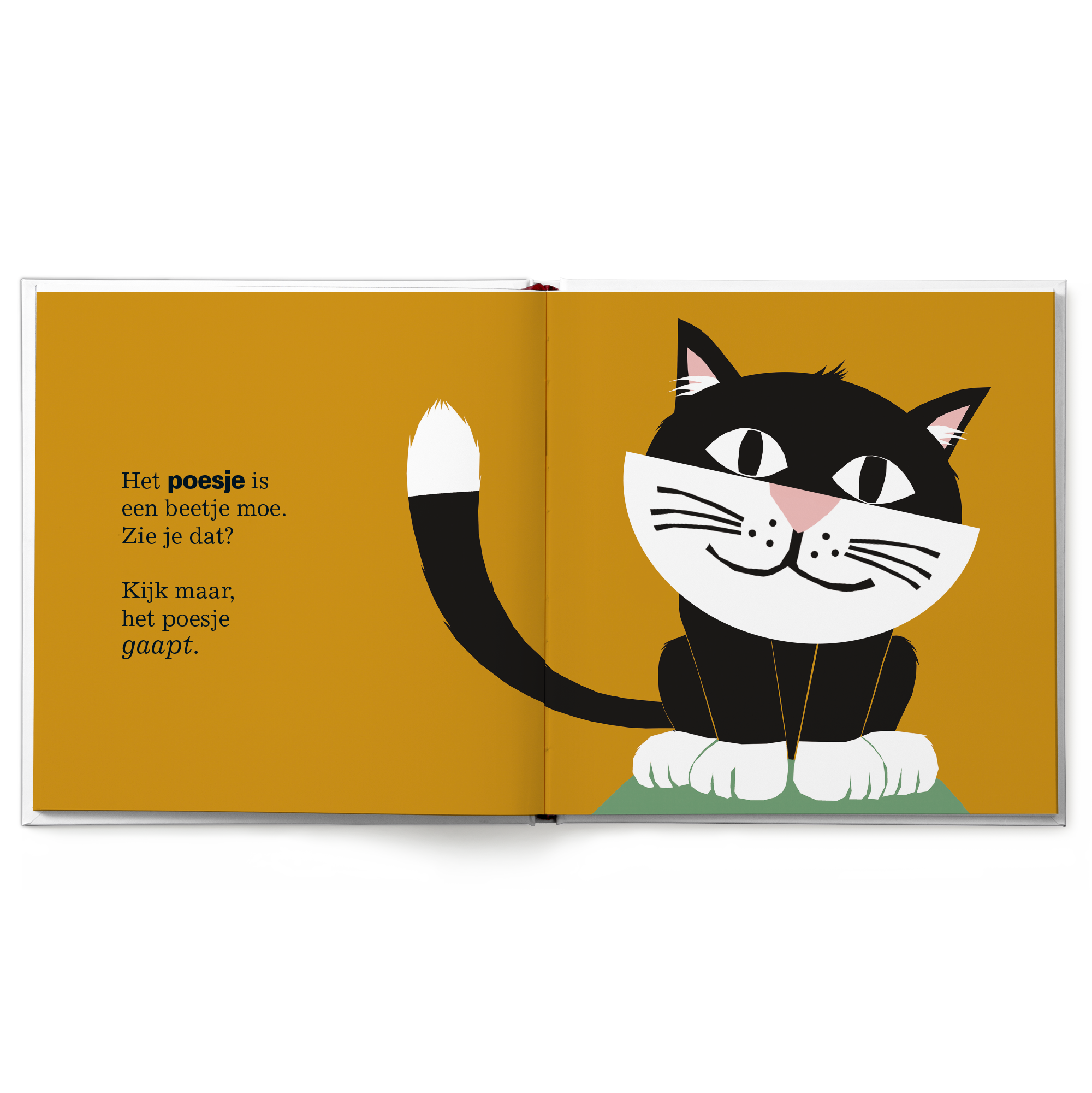 Open gepersonaliseerd kinderboek Iedereen gaapt XXL met zwarte kat op gele achtergrond. Tekst geprint met eigen naam.