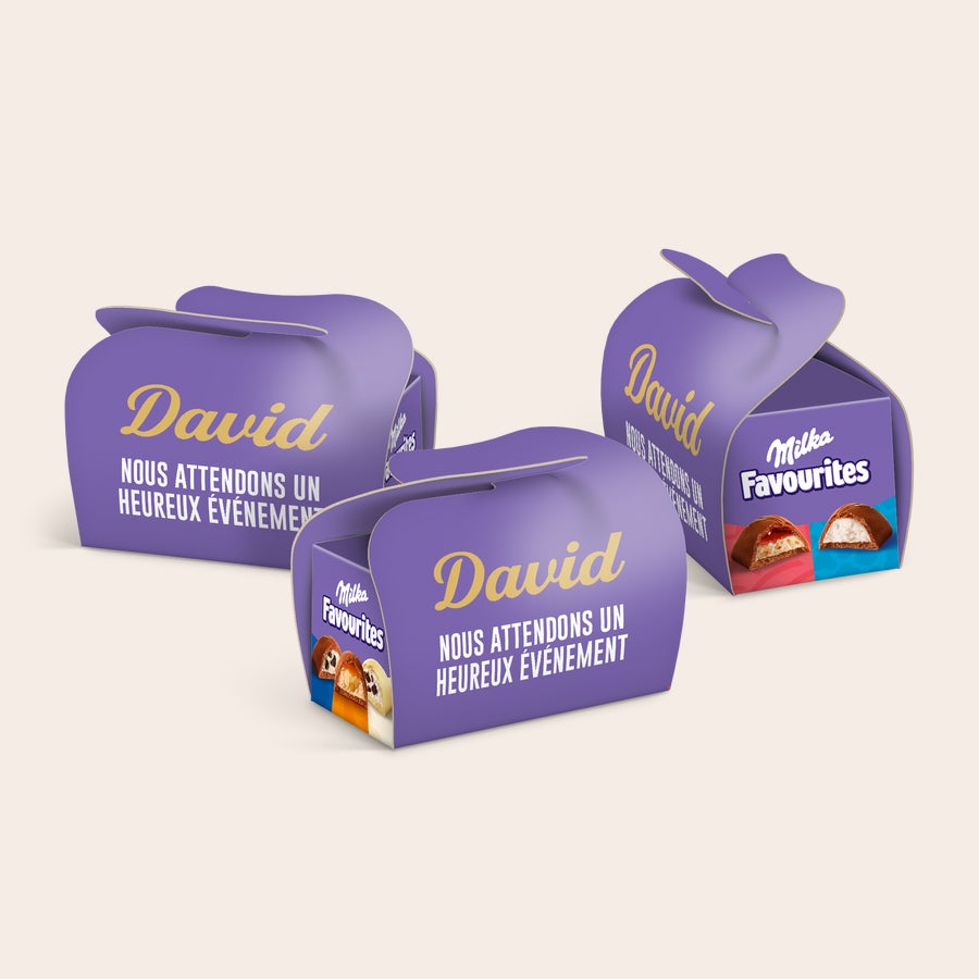 Cadeaux en lot Milka Favourites – personnalisés Boîtes de chocolat Milka Favourites personnalisées violettes, imprimées avec le prénom David pour partager une touche de joie violette, spécialement conçue pour eux.