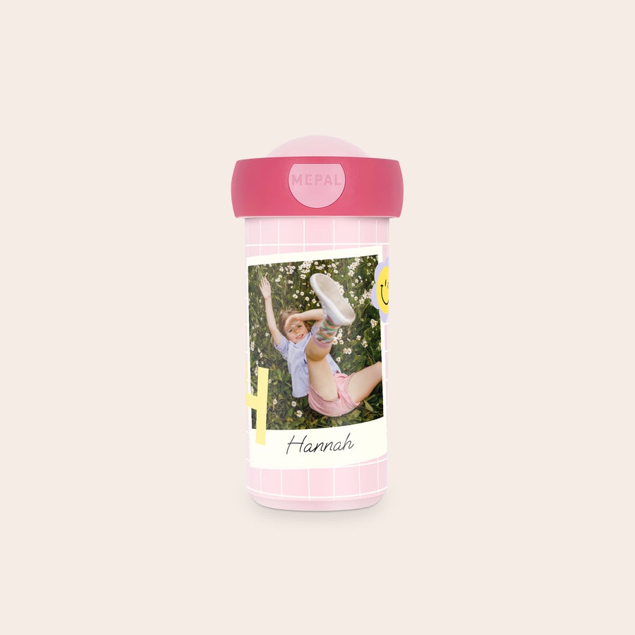 Personalizovaný školní hrnek - Mepal Růžový školní hrnek Mepal Campus s vlastní fotografií dívky a jménem Hannah pro personalizovaný školní hrnek
