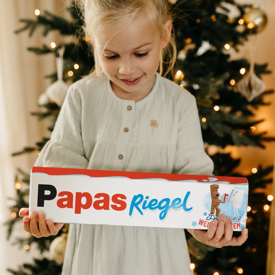 Personalisierte XXL-kinder Riegel XXL Kinder Riegel Personalisiert Geschenkbox mit Papa Riegel Aufdruck, von Kind gehalten