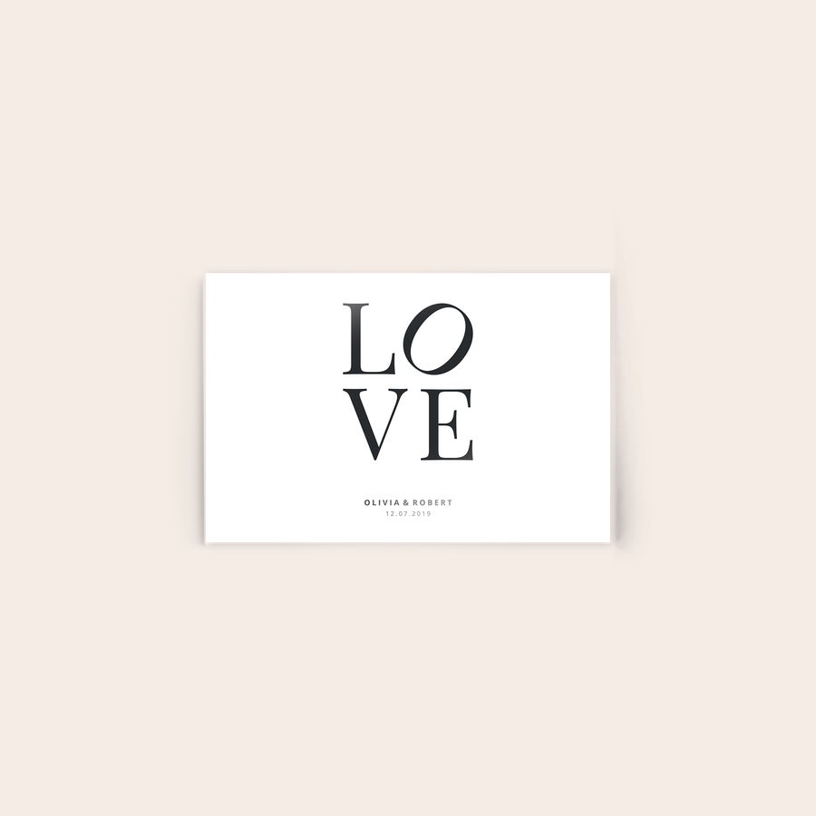 Fotografija na akrilu Akrilna fotografija z napisom LOVE in datumom 12.07.2019, personalizirana z imeni Olivia & Robert