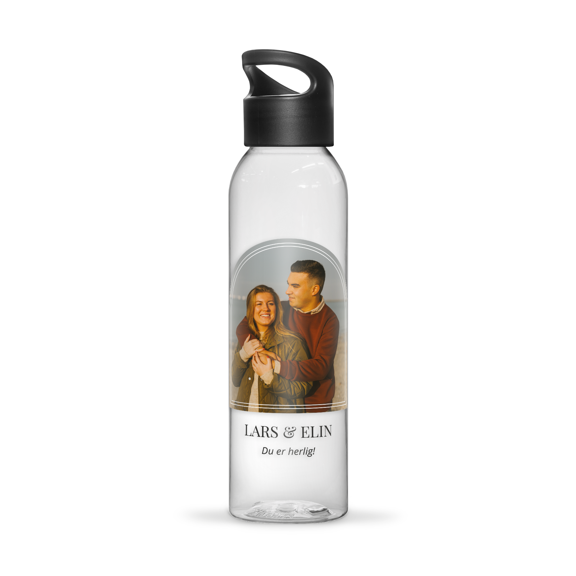 Personlig vannflaske trykt med et bilde av et par og teksten "LARS & ELIN Du er herlig!".