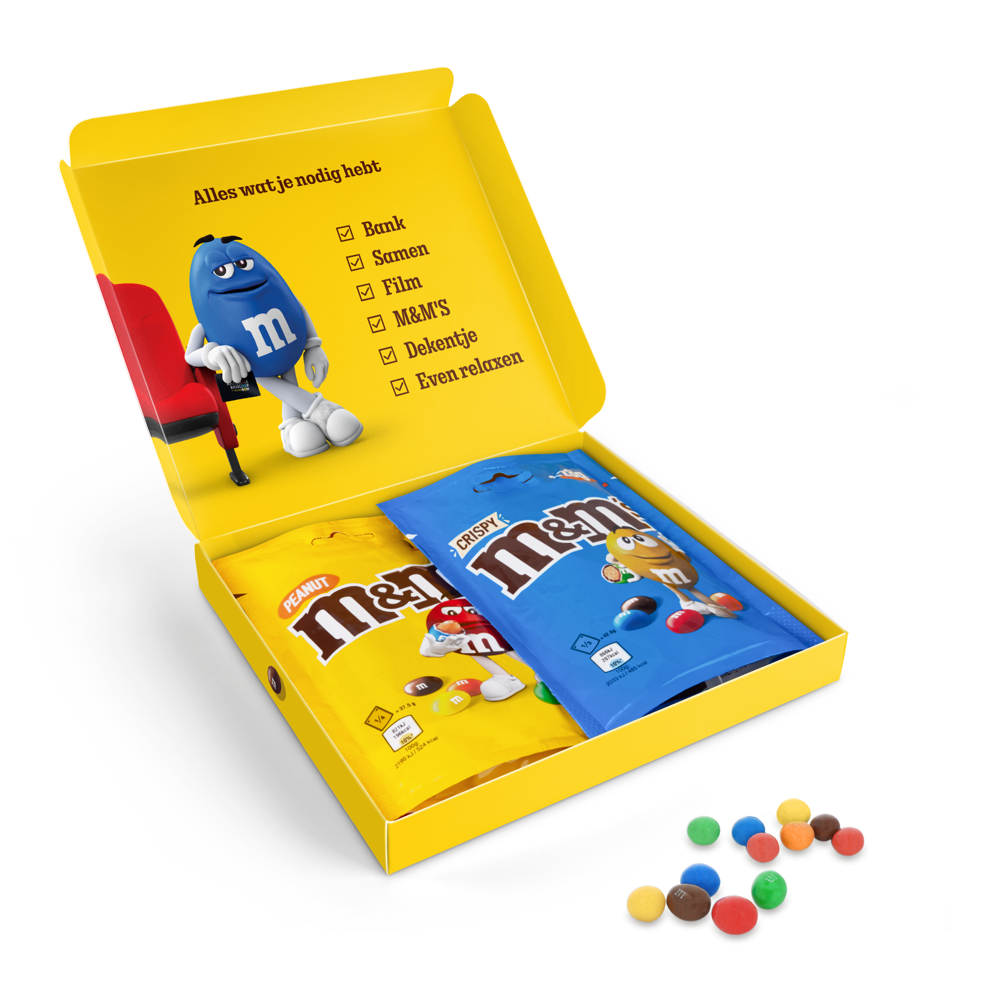 Een geopende M&M'S Film Giftbox met twee gepersonaliseerde zakken M&M'S Peanut en M&M'S Crispy, om hun filmavond iets bijzonders te maken.