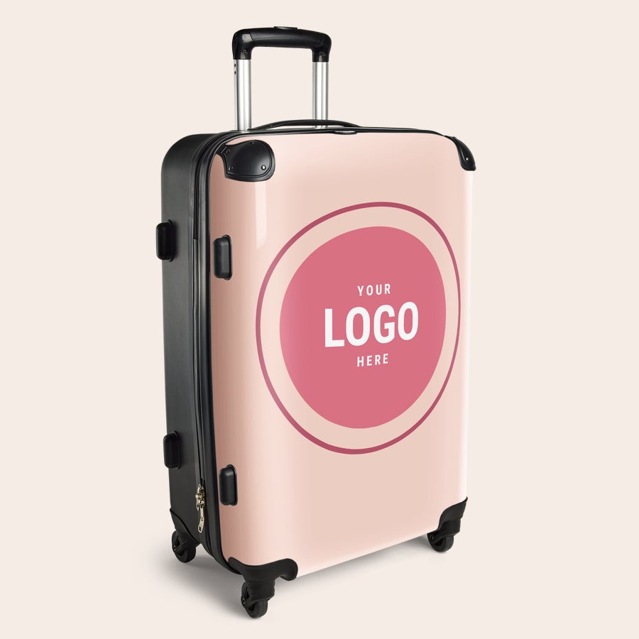 Maleta XL con foto - Princess Traveller Maleta de cabina rosa personalizada con un círculo rosa que dice "YOUR LOGO HERE" en el centro.