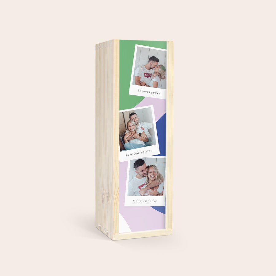 Sambuca Vaccari - Confezione Incisa Cofanetto regalo in legno con foto polaroid stampate di una coppia e testi personalizzati per Sambuca Vaccari