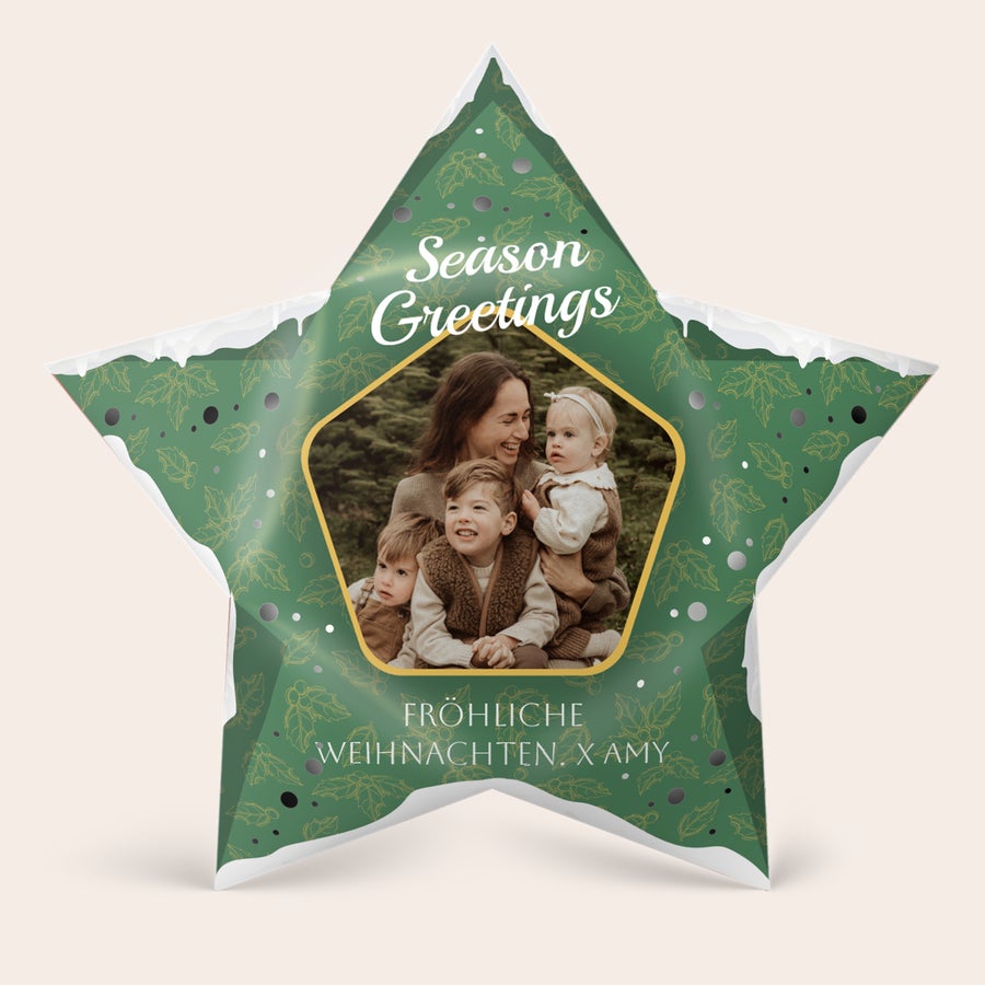 Personalisierter Papier-Weihnachtsstern zum Selbermachen – 42,5 cm – mit Licht Grüner DIY Weihnachtsstern aus Papier mit einem Familienfoto und den Worten „Season Greetings“ sowie „Fröhliche Weihnachten. X Amy“, der die Feiertage erhellt.