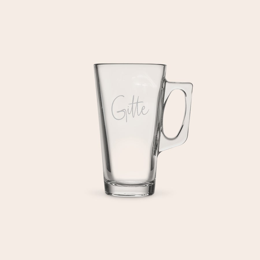 Latte macchiatoglas Personligt kaffeglas af klart glas, graveret med navnet Gitte til en lækker latte macchiato