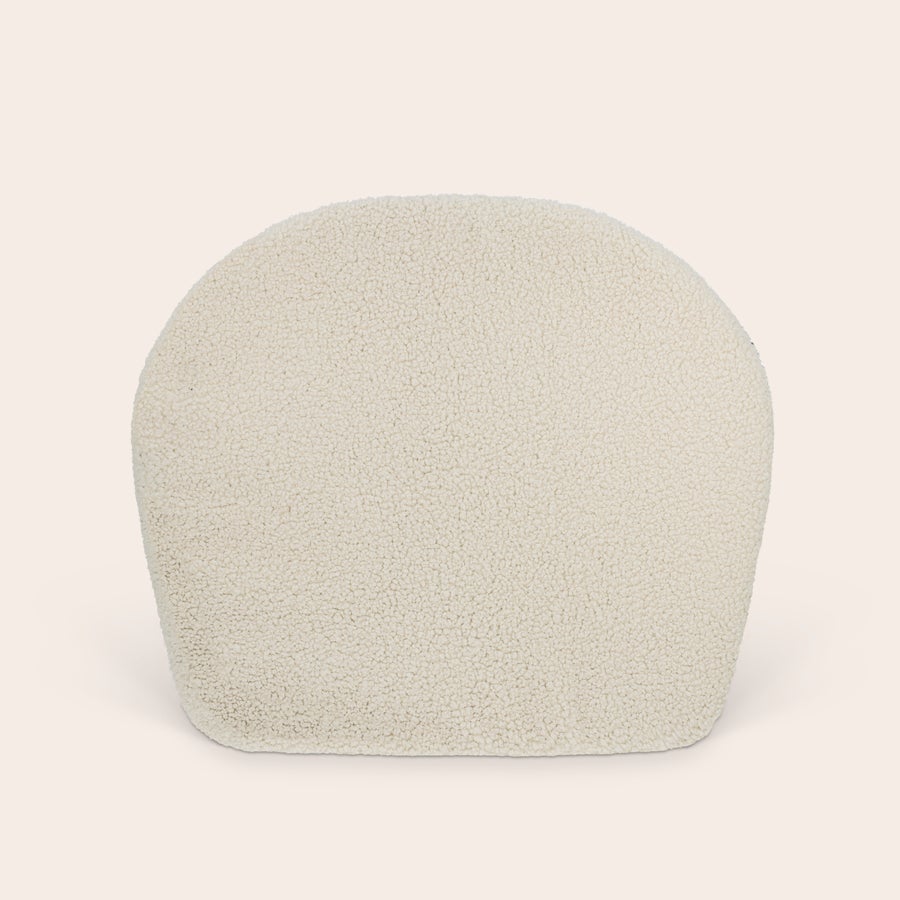 Cadeira de tecido de peluche para crianças Cadeira de pelúcia infantil personalizada off-white, bordada com um nome para seu pequeno.