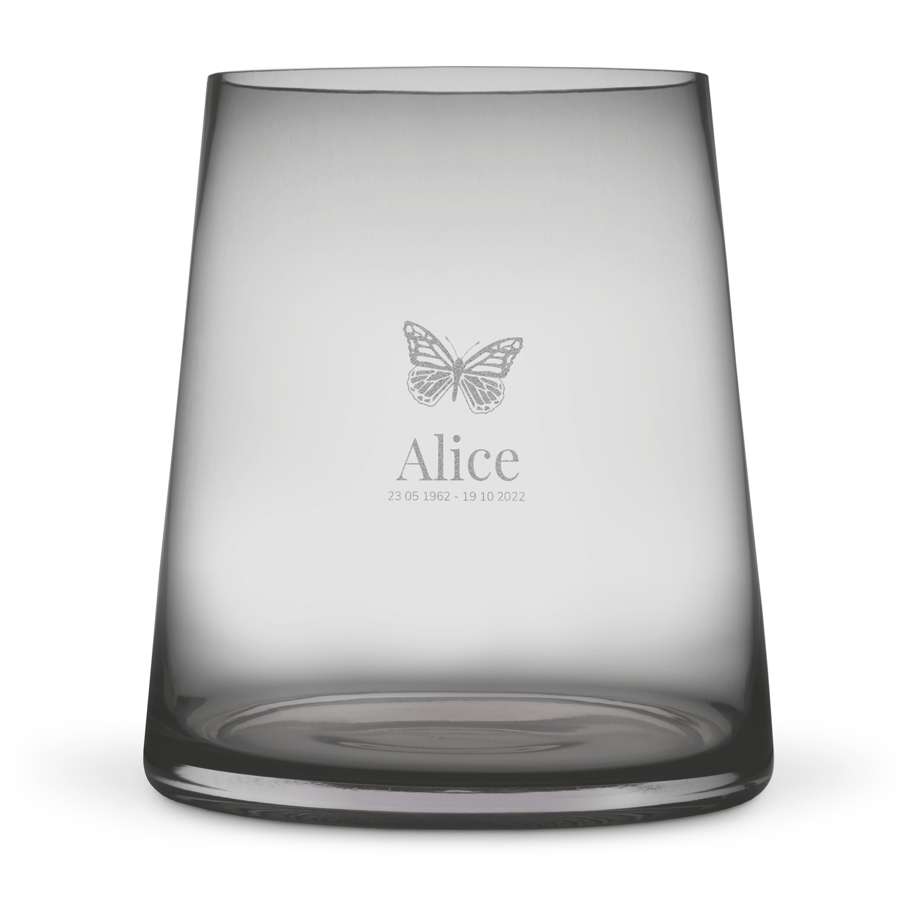 Personalizowany wazon z grawerowanym motylem, imieniem Alice i datami 23 05 1962 - 19 10 2022