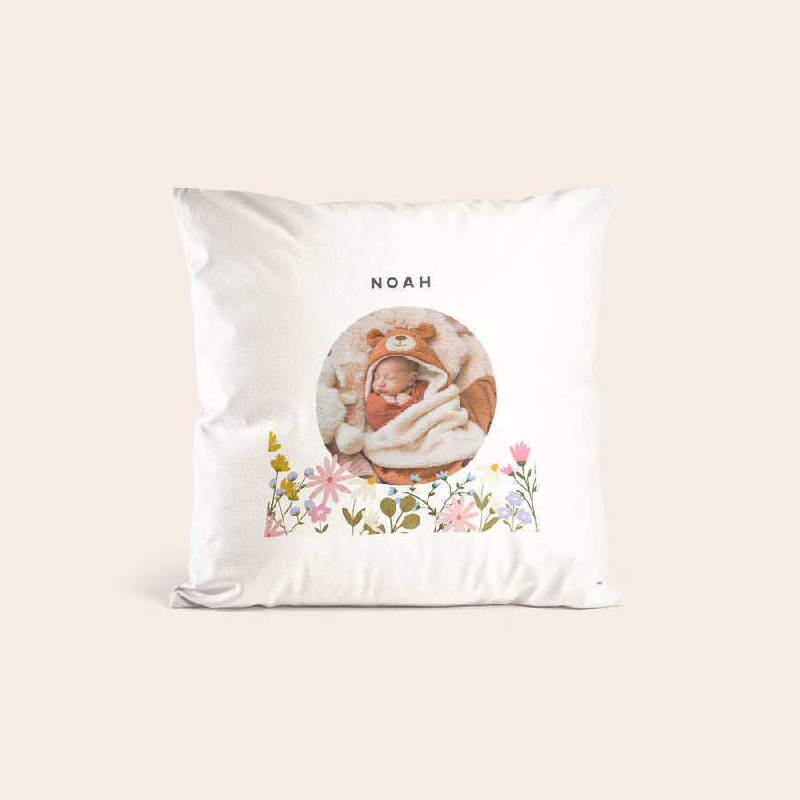 Personalised cushion - Newborn Baby - White - 40 x 40 cm White birth cushion with a baby photo and the name NOAH printed, surrounded by colorful flowers.