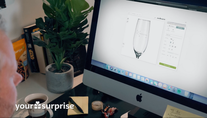 Step 1: Design your champagne flutes in our online editor