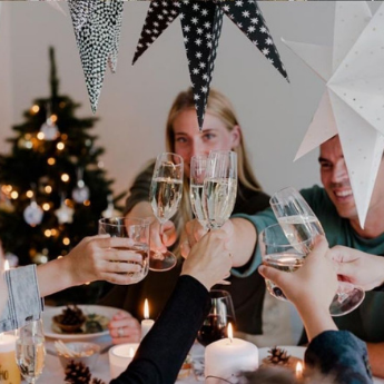 Blog - Say cheers to the New Year with our personalised bubbly